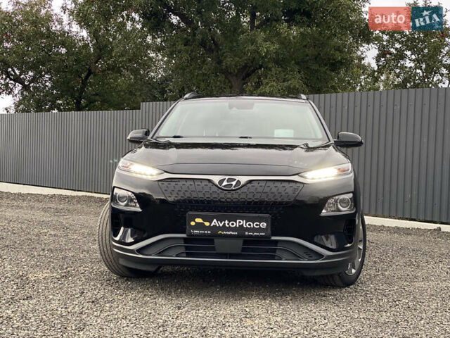 Черный Хендай Kona Electric, объемом двигателя 0 л и пробегом 123 тыс. км за 18900 $, фото 111 на Automoto.ua