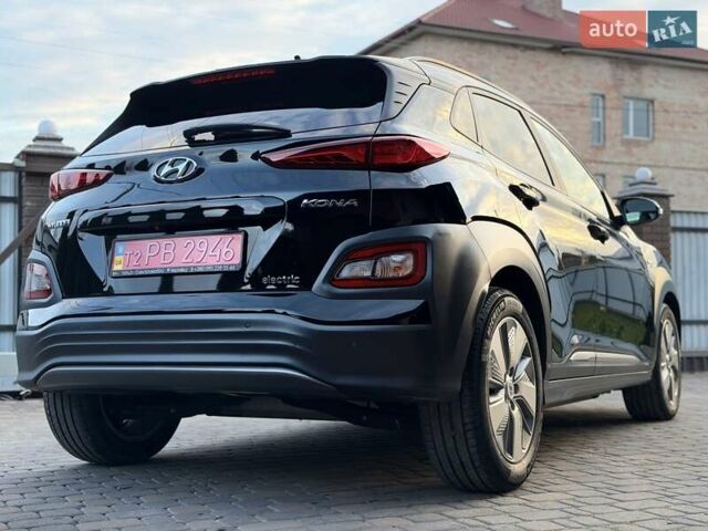 Черный Хендай Kona Electric, объемом двигателя 0 л и пробегом 125 тыс. км за 18599 $, фото 15 на Automoto.ua