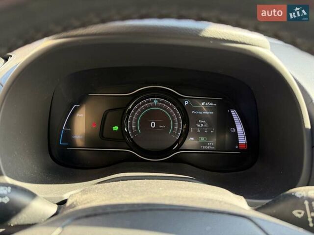 Черный Хендай Kona Electric, объемом двигателя 0 л и пробегом 125 тыс. км за 18599 $, фото 98 на Automoto.ua
