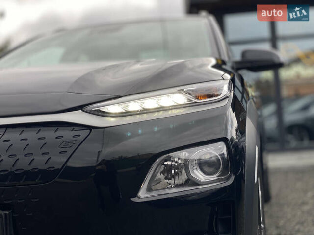 Черный Хендай Kona Electric, объемом двигателя 0 л и пробегом 123 тыс. км за 18900 $, фото 8 на Automoto.ua