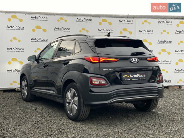 Черный Хендай Kona Electric, объемом двигателя 0 л и пробегом 123 тыс. км за 18900 $, фото 89 на Automoto.ua