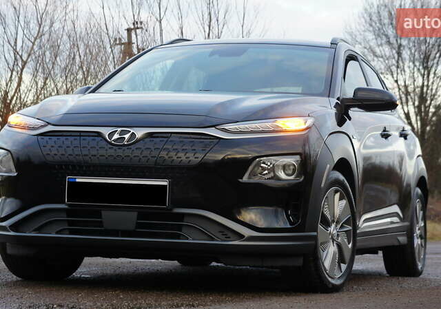 Черный Хендай Kona Electric, объемом двигателя 0 л и пробегом 124 тыс. км за 16600 $, фото 10 на Automoto.ua