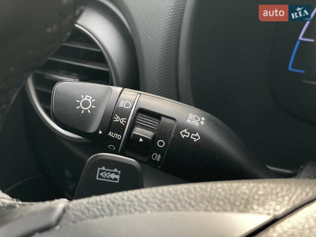 Черный Хендай Kona Electric, объемом двигателя 0 л и пробегом 123 тыс. км за 18900 $, фото 43 на Automoto.ua