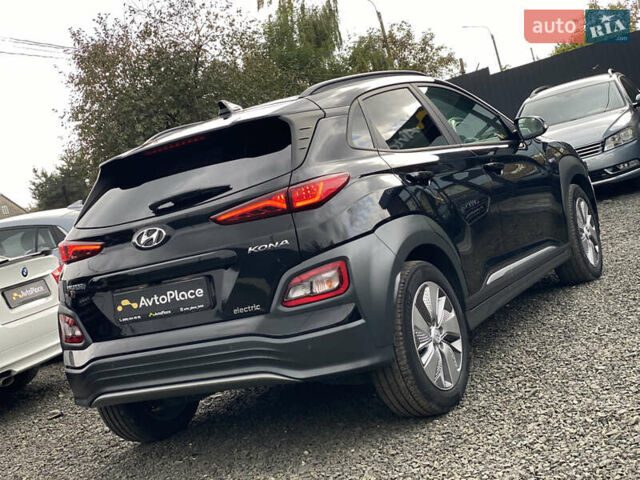 Черный Хендай Kona Electric, объемом двигателя 0 л и пробегом 123 тыс. км за 18900 $, фото 18 на Automoto.ua