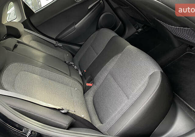 Черный Хендай Kona Electric, объемом двигателя 0 л и пробегом 123 тыс. км за 18900 $, фото 64 на Automoto.ua