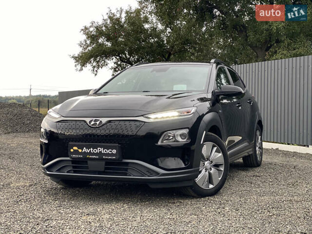 Черный Хендай Kona Electric, объемом двигателя 0 л и пробегом 123 тыс. км за 18900 $, фото 109 на Automoto.ua