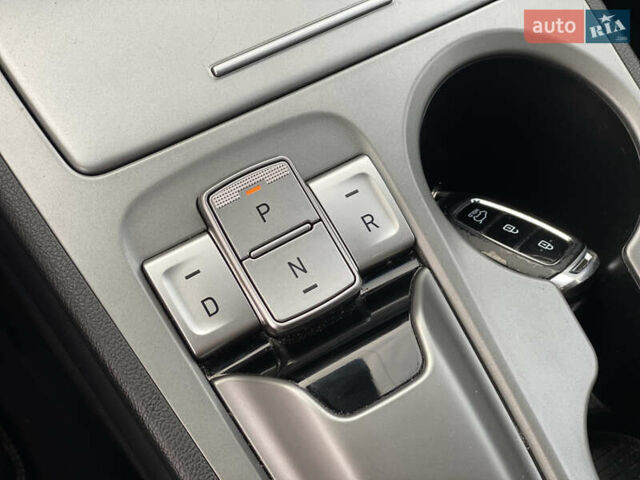 Черный Хендай Kona Electric, объемом двигателя 0 л и пробегом 123 тыс. км за 18900 $, фото 55 на Automoto.ua