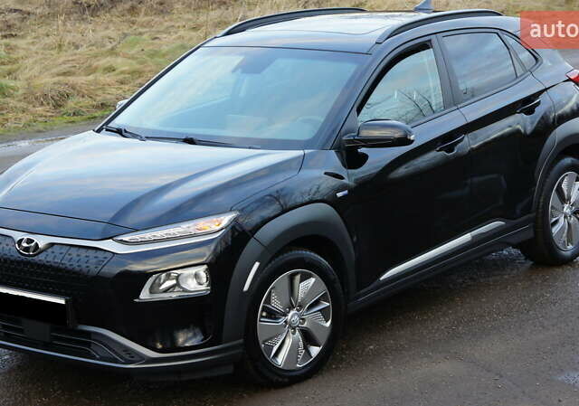 Черный Хендай Kona Electric, объемом двигателя 0 л и пробегом 124 тыс. км за 16600 $, фото 8 на Automoto.ua