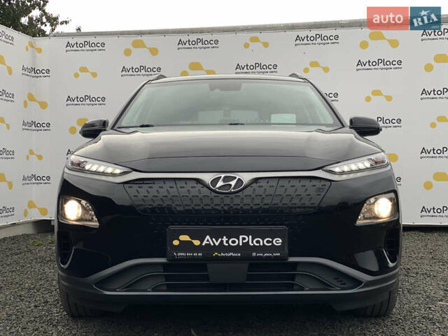 Черный Хендай Kona Electric, объемом двигателя 0 л и пробегом 123 тыс. км за 18900 $, фото 79 на Automoto.ua