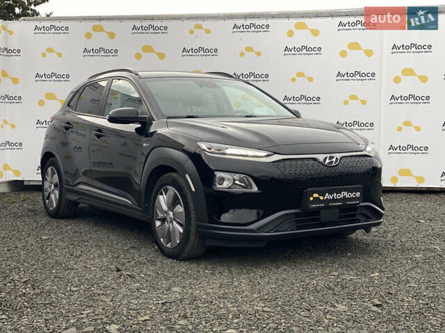 Черный Хендай Kona Electric, объемом двигателя 0 л и пробегом 123 тыс. км за 18900 $, фото 69 на Automoto.ua