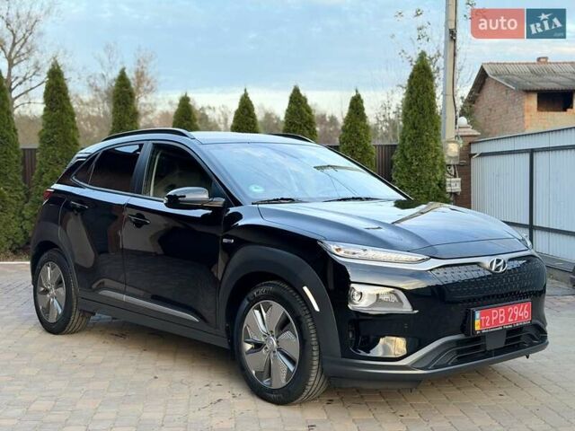 Черный Хендай Kona Electric, объемом двигателя 0 л и пробегом 125 тыс. км за 18599 $, фото 1 на Automoto.ua