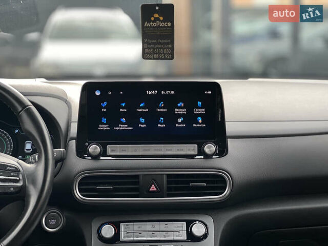 Черный Хендай Kona Electric, объемом двигателя 0 л и пробегом 123 тыс. км за 18900 $, фото 28 на Automoto.ua