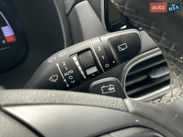 Черный Хендай Kona Electric, объемом двигателя 0 л и пробегом 123 тыс. км за 18900 $, фото 42 на Automoto.ua