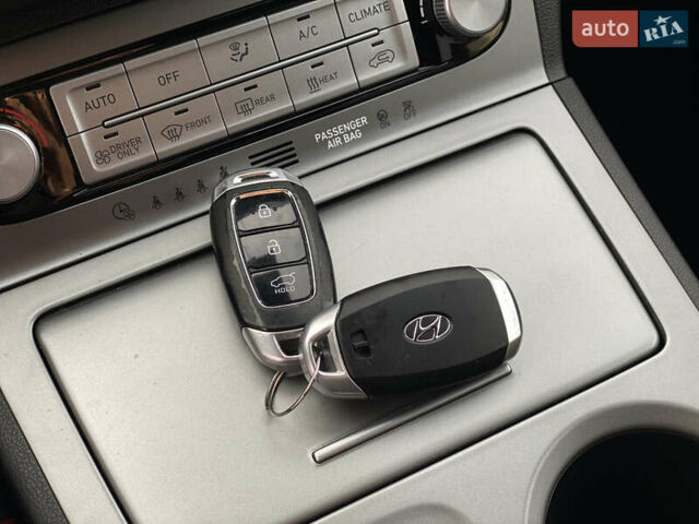 Черный Хендай Kona Electric, объемом двигателя 0 л и пробегом 123 тыс. км за 18900 $, фото 54 на Automoto.ua