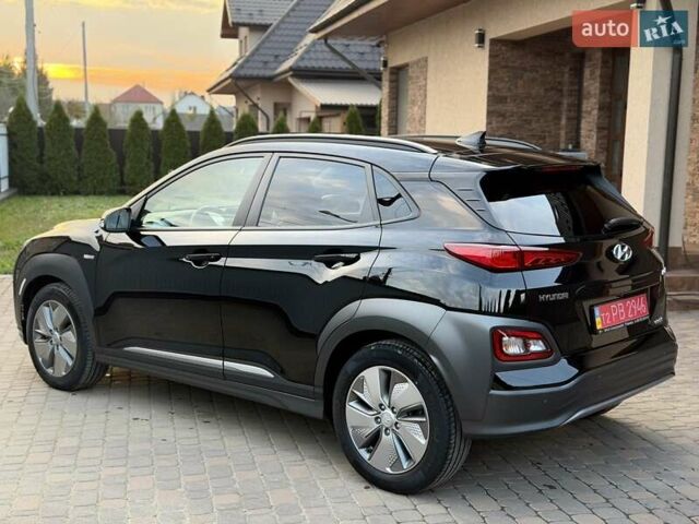 Черный Хендай Kona Electric, объемом двигателя 0 л и пробегом 125 тыс. км за 18599 $, фото 9 на Automoto.ua