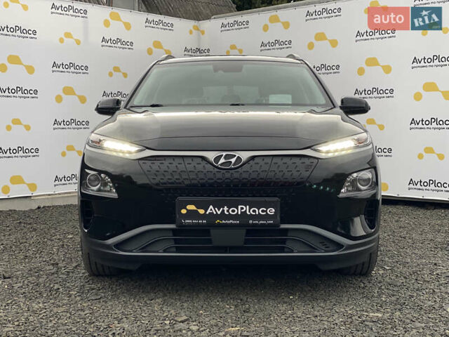 Черный Хендай Kona Electric, объемом двигателя 0 л и пробегом 123 тыс. км за 18900 $, фото 83 на Automoto.ua