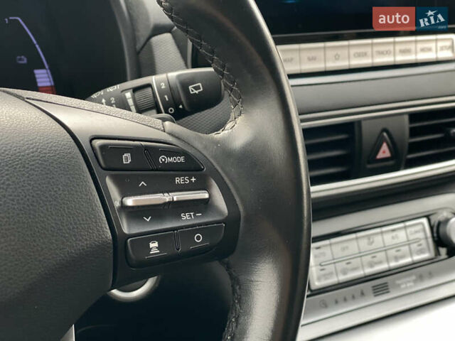 Черный Хендай Kona Electric, объемом двигателя 0 л и пробегом 123 тыс. км за 18900 $, фото 41 на Automoto.ua