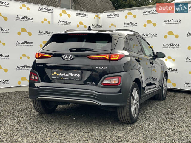 Черный Хендай Kona Electric, объемом двигателя 0 л и пробегом 123 тыс. км за 18900 $, фото 87 на Automoto.ua
