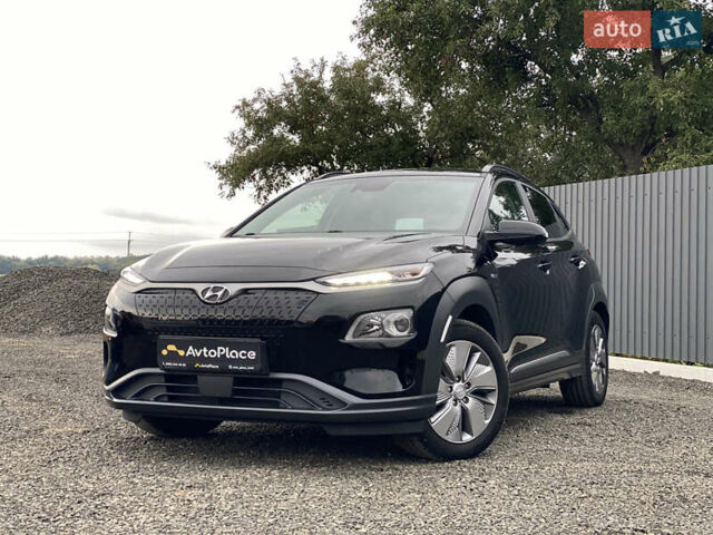 Черный Хендай Kona Electric, объемом двигателя 0 л и пробегом 123 тыс. км за 18900 $, фото 81 на Automoto.ua
