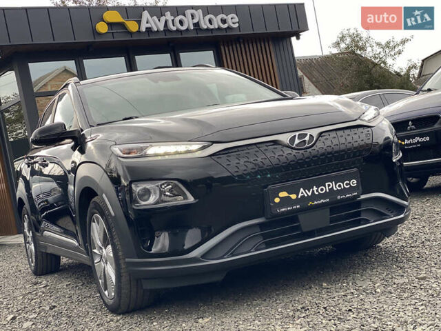 Черный Хендай Kona Electric, объемом двигателя 0 л и пробегом 123 тыс. км за 18900 $, фото 2 на Automoto.ua