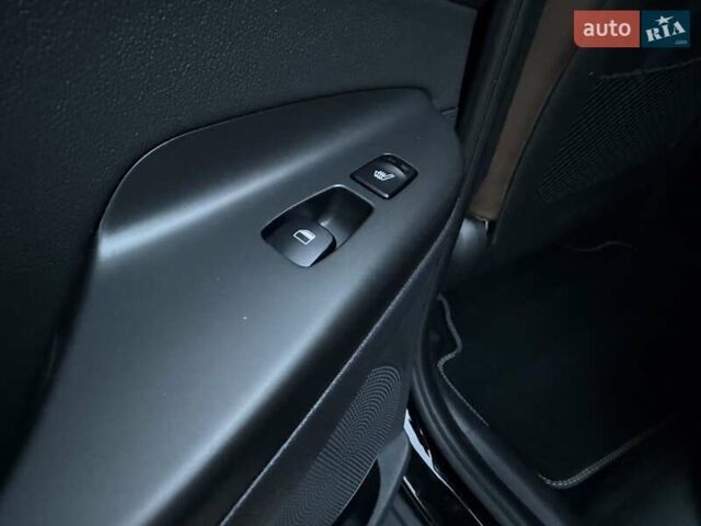 Черный Хендай Kona Electric, объемом двигателя 0 л и пробегом 125 тыс. км за 18599 $, фото 56 на Automoto.ua