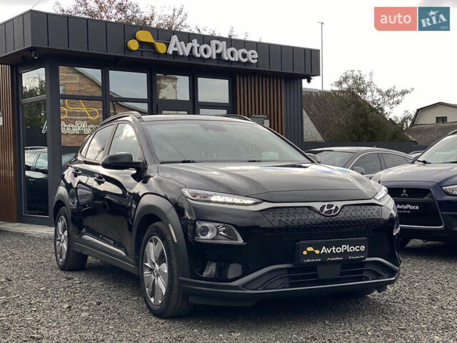 Черный Хендай Kona Electric, объемом двигателя 0 л и пробегом 123 тыс. км за 18900 $, фото 3 на Automoto.ua