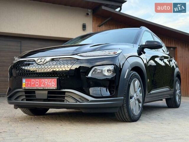 Черный Хендай Kona Electric, объемом двигателя 0 л и пробегом 125 тыс. км за 18599 $, фото 7 на Automoto.ua