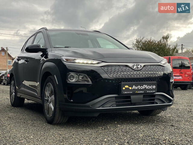 Черный Хендай Kona Electric, объемом двигателя 0 л и пробегом 123 тыс. км за 18900 $, фото 104 на Automoto.ua