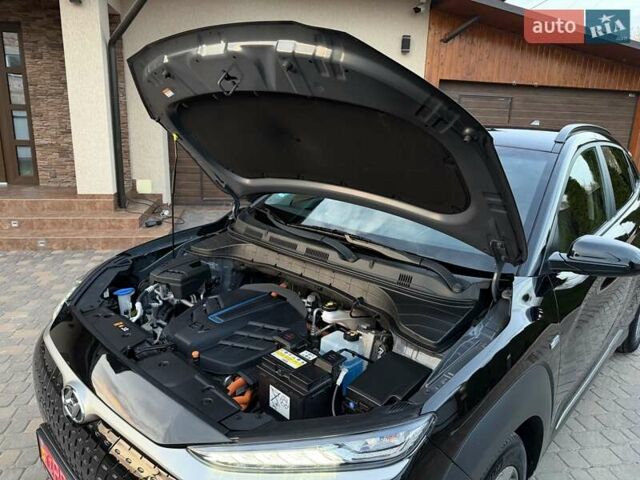 Черный Хендай Kona Electric, объемом двигателя 0 л и пробегом 125 тыс. км за 18599 $, фото 90 на Automoto.ua