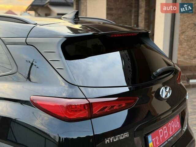 Черный Хендай Kona Electric, объемом двигателя 0 л и пробегом 125 тыс. км за 18599 $, фото 17 на Automoto.ua