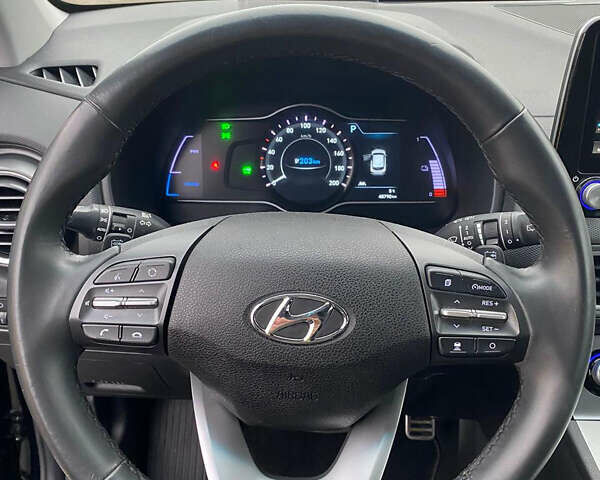 Черный Хендай Kona Electric, объемом двигателя 0 л и пробегом 49 тыс. км за 14200 $, фото 10 на Automoto.ua