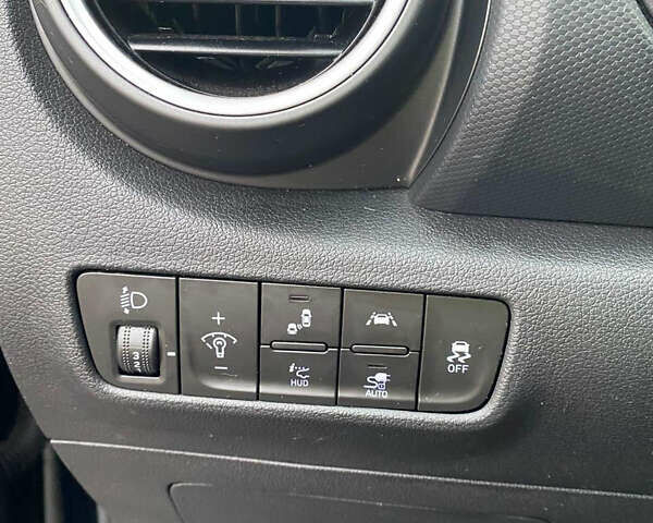 Черный Хендай Kona Electric, объемом двигателя 0 л и пробегом 49 тыс. км за 14200 $, фото 11 на Automoto.ua