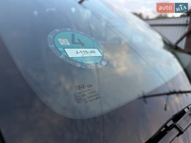 Черный Хендай Kona Electric, объемом двигателя 0 л и пробегом 125 тыс. км за 18599 $, фото 29 на Automoto.ua