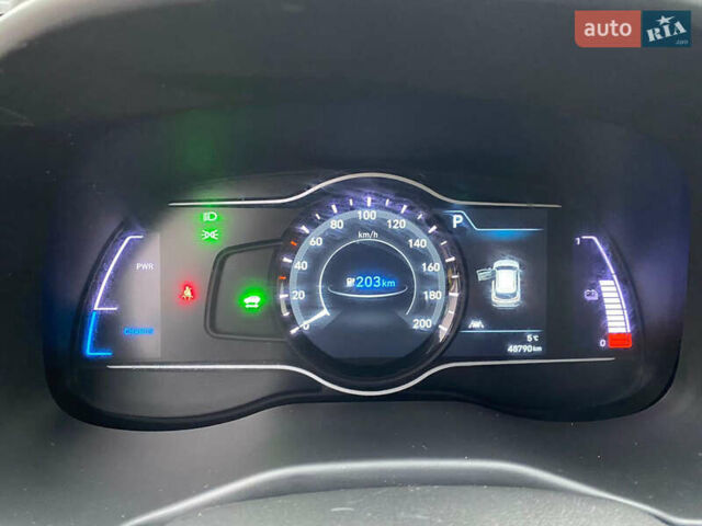 Черный Хендай Kona Electric, объемом двигателя 0 л и пробегом 49 тыс. км за 14200 $, фото 9 на Automoto.ua