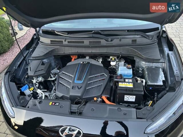 Чорний Хендай Kona Electric, об'ємом двигуна 0 л та пробігом 40 тис. км за 17900 $, фото 41 на Automoto.ua