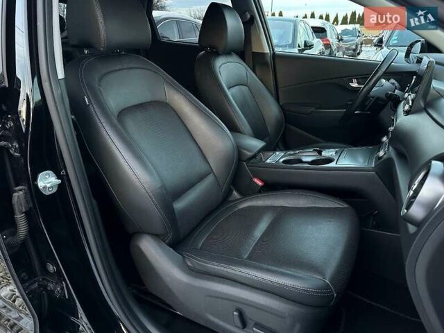 Черный Хендай Kona Electric, объемом двигателя 0 л и пробегом 80 тыс. км за 23100 $, фото 95 на Automoto.ua