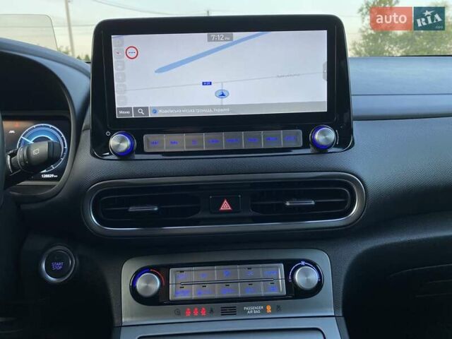 Чорний Хендай Kona Electric, об'ємом двигуна 0 л та пробігом 128 тис. км за 20000 $, фото 40 на Automoto.ua