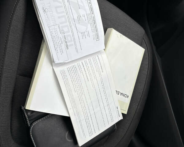 Черный Хендай Kona Electric, объемом двигателя 0 л и пробегом 30 тыс. км за 17200 $, фото 68 на Automoto.ua