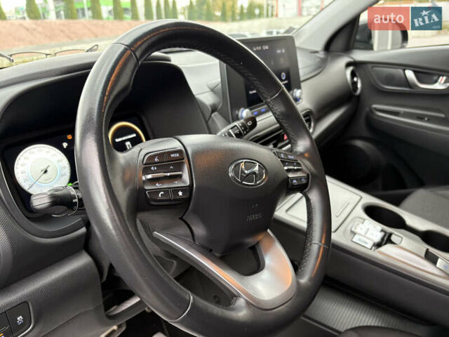 Черный Хендай Kona Electric, объемом двигателя 0 л и пробегом 30 тыс. км за 17200 $, фото 21 на Automoto.ua