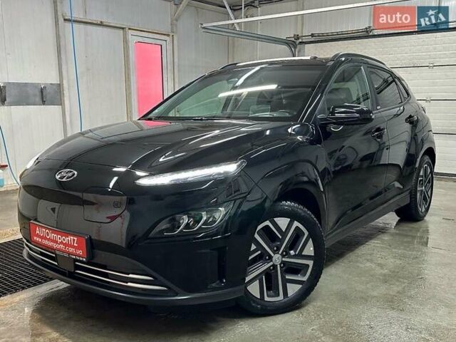 Черный Хендай Kona Electric, объемом двигателя 0 л и пробегом 80 тыс. км за 23100 $, фото 25 на Automoto.ua