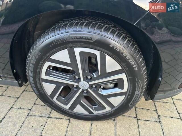 Чорний Хендай Kona Electric, об'ємом двигуна 0 л та пробігом 40 тис. км за 17900 $, фото 12 на Automoto.ua
