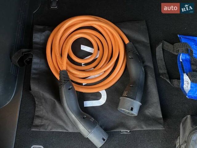 Чорний Хендай Kona Electric, об'ємом двигуна 0 л та пробігом 128 тис. км за 20000 $, фото 73 на Automoto.ua