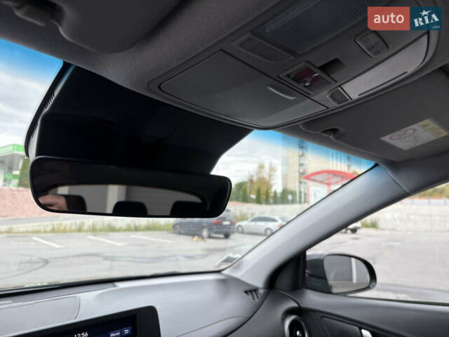 Черный Хендай Kona Electric, объемом двигателя 0 л и пробегом 30 тыс. км за 17200 $, фото 50 на Automoto.ua