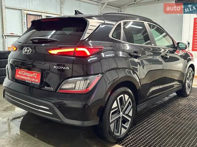 Черный Хендай Kona Electric, объемом двигателя 0 л и пробегом 80 тыс. км за 23100 $, фото 30 на Automoto.ua