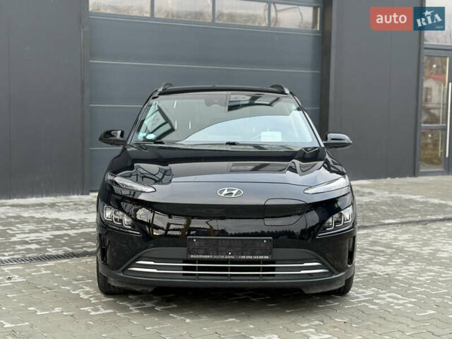 Черный Хендай Kona Electric, объемом двигателя 0 л и пробегом 96 тыс. км за 20300 $, фото 1 на Automoto.ua