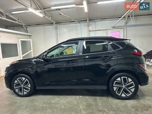 Черный Хендай Kona Electric, объемом двигателя 0 л и пробегом 80 тыс. км за 23100 $, фото 27 на Automoto.ua
