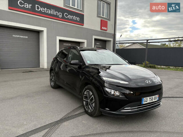 Черный Хендай Kona Electric, объемом двигателя 0 л и пробегом 30 тыс. км за 17200 $, фото 4 на Automoto.ua