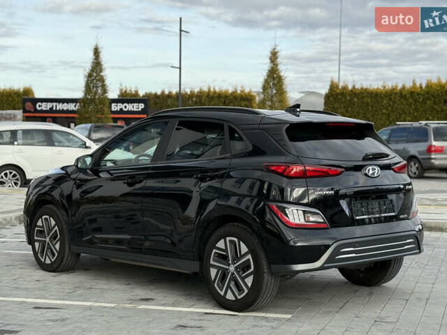 Черный Хендай Kona Electric, объемом двигателя 0 л и пробегом 43 тыс. км за 17300 $, фото 5 на Automoto.ua