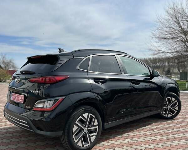 Черный Хендай Kona Electric, объемом двигателя 0 л и пробегом 46 тыс. км за 19500 $, фото 7 на Automoto.ua