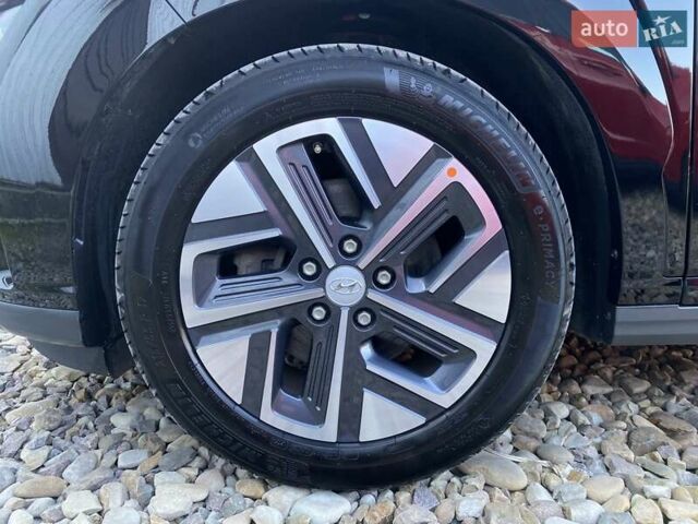 Чорний Хендай Kona Electric, об'ємом двигуна 0 л та пробігом 128 тис. км за 20000 $, фото 20 на Automoto.ua